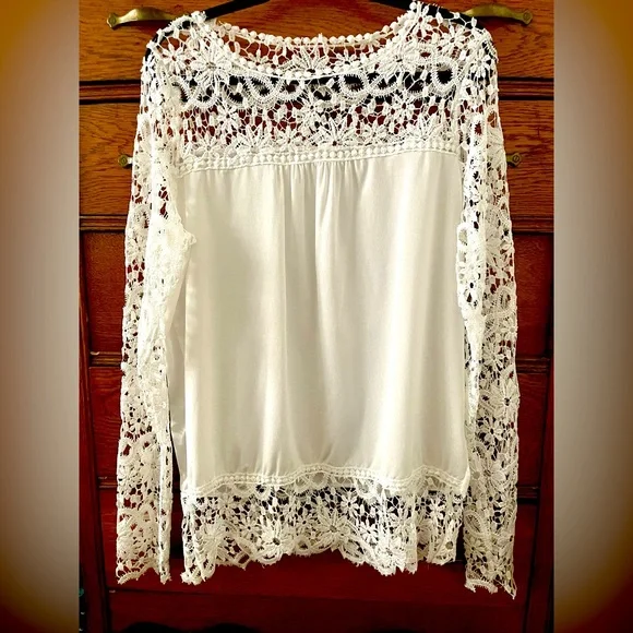 Elegant Lace White Blouse* - Picture 1 of 10